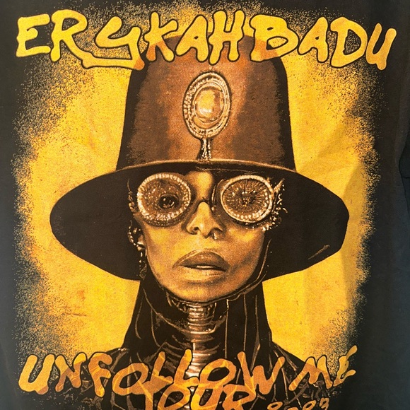 Erykah Badu “Unfollow me tour” Concert T-shirt - Picture 5 of 7